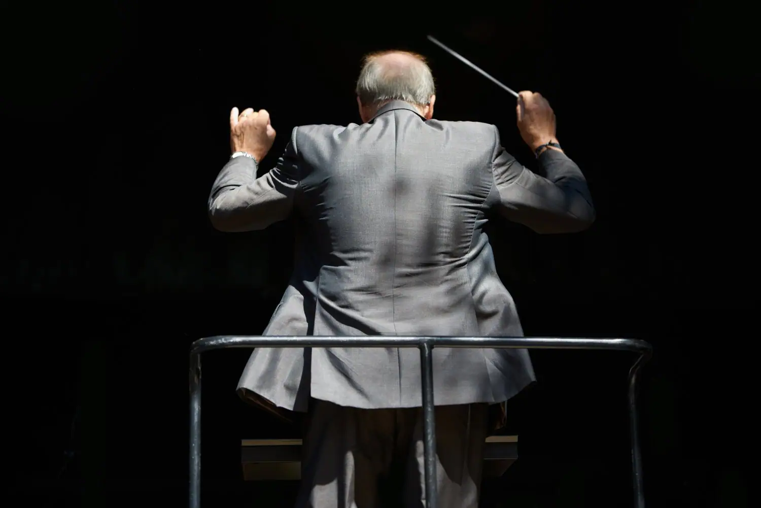 Muzyka klasyczna: przewodnik po filharmonii i operze