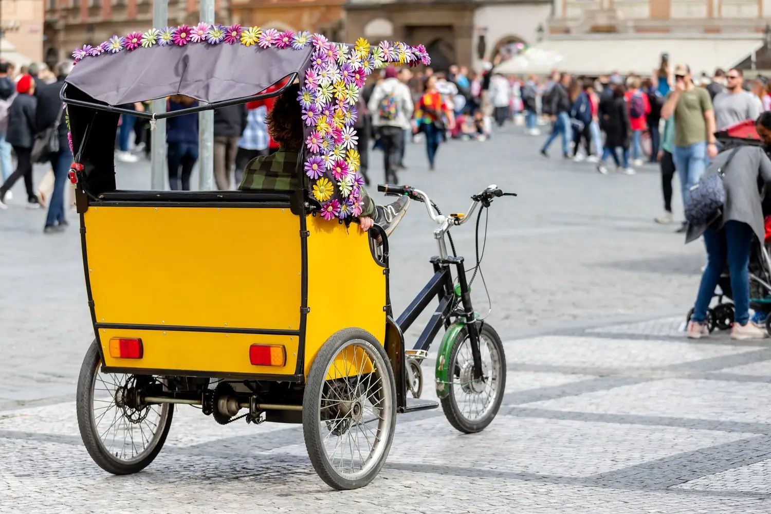 Miejskie taxi rowerowe: ekologiczny transport na krótkich dystansach