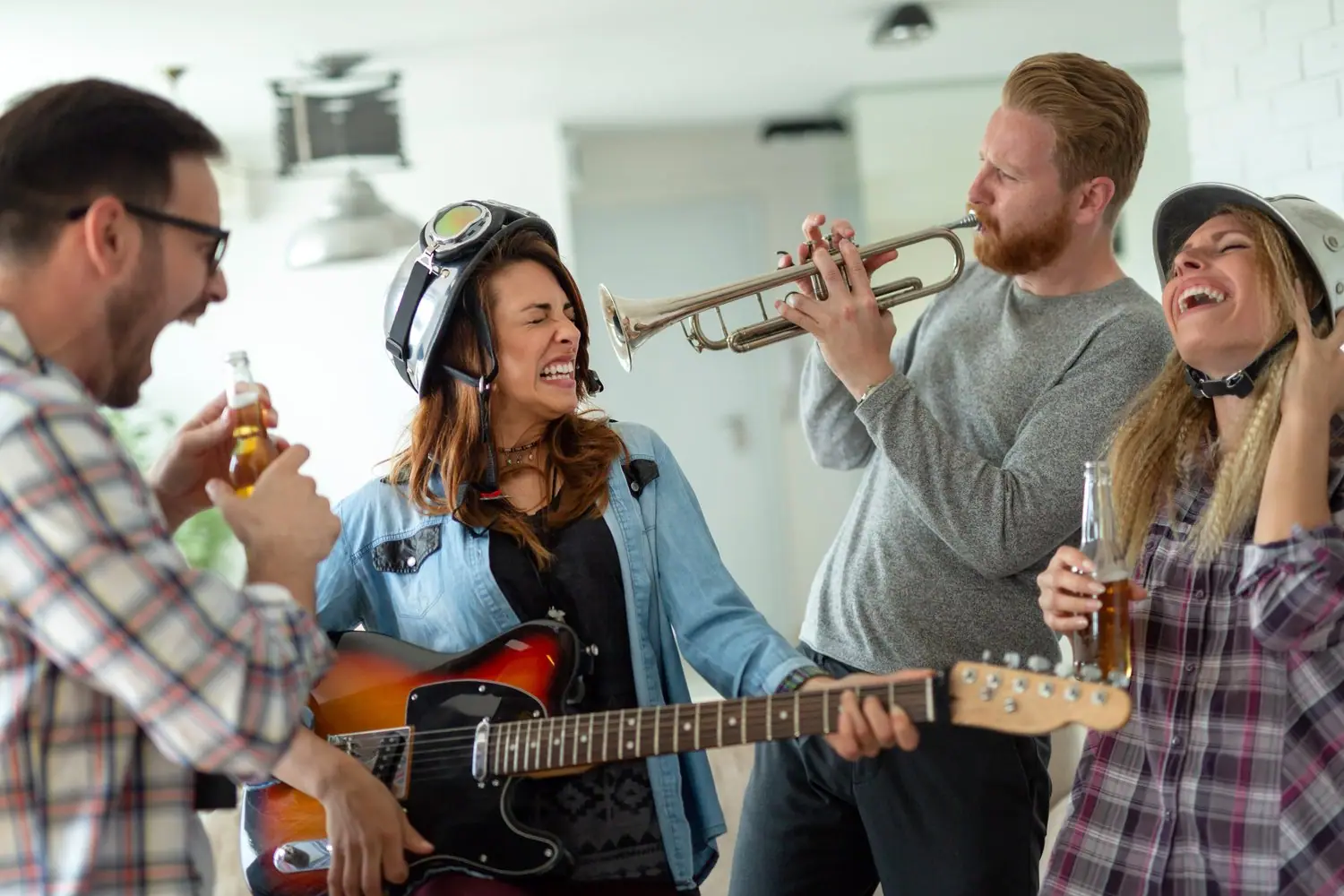 Jam sessions jazzowe: spontaniczne spotkania muzyków