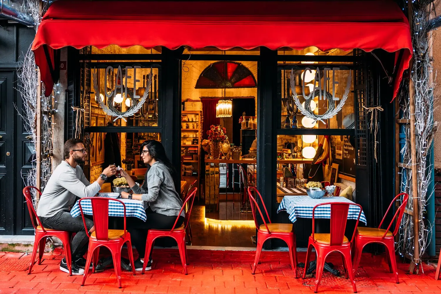 Kuchnia francuska: przewodnik po bistro i restauracjach